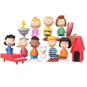 Peanuts Colorful Character Figurine Collection